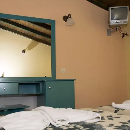 Olive Grove Hotell 2*
